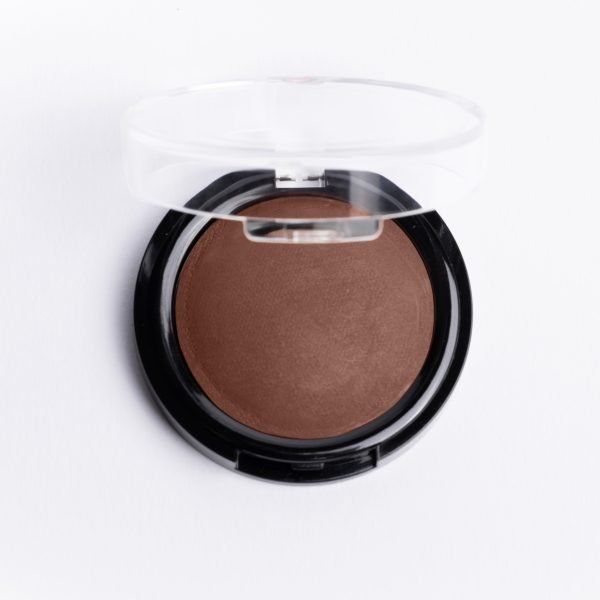 dunkles, braunes Rouge für Contouring